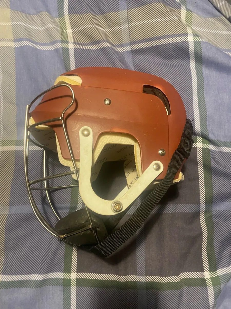 Cooper hurling helmet - Image 4
