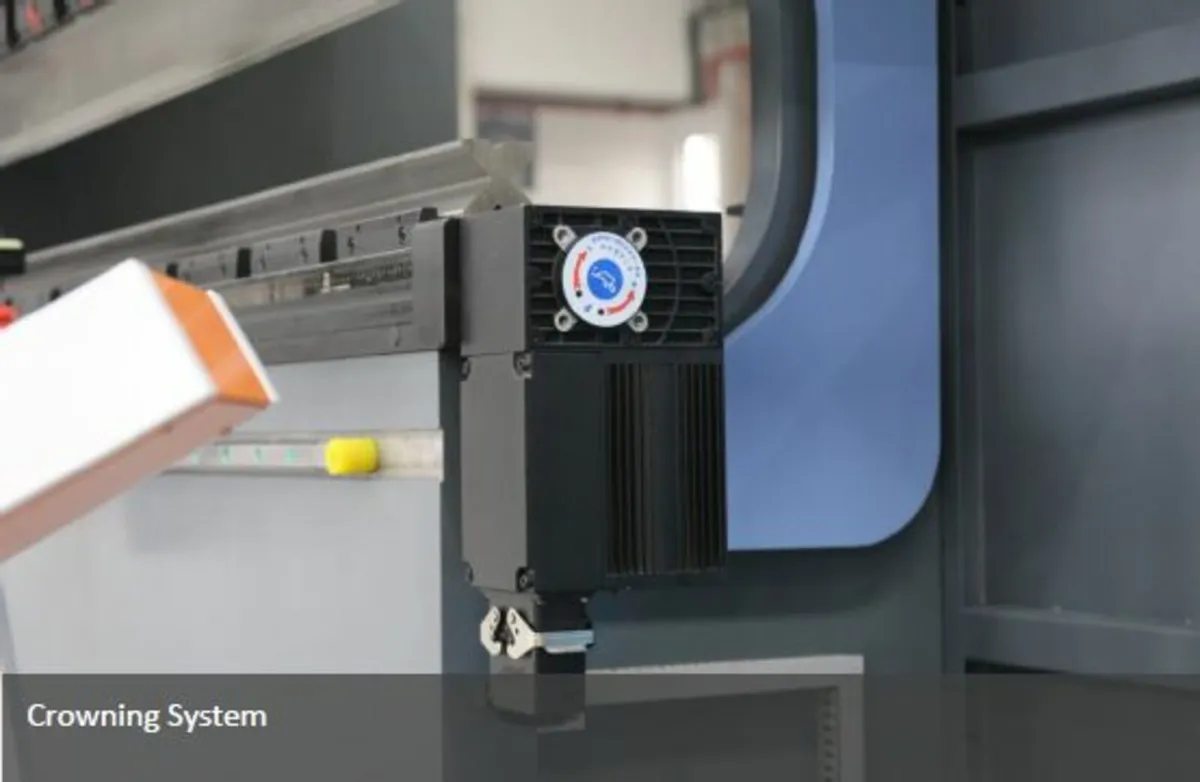 Durmapress CNC Press Brake 135T/3200 - Image 3