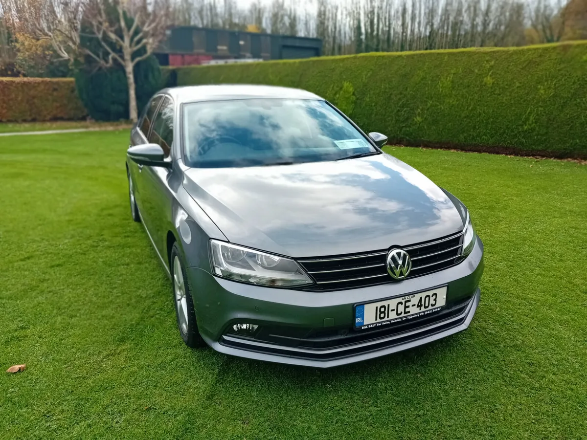 Volkswagen Jetta 2018 - Image 3