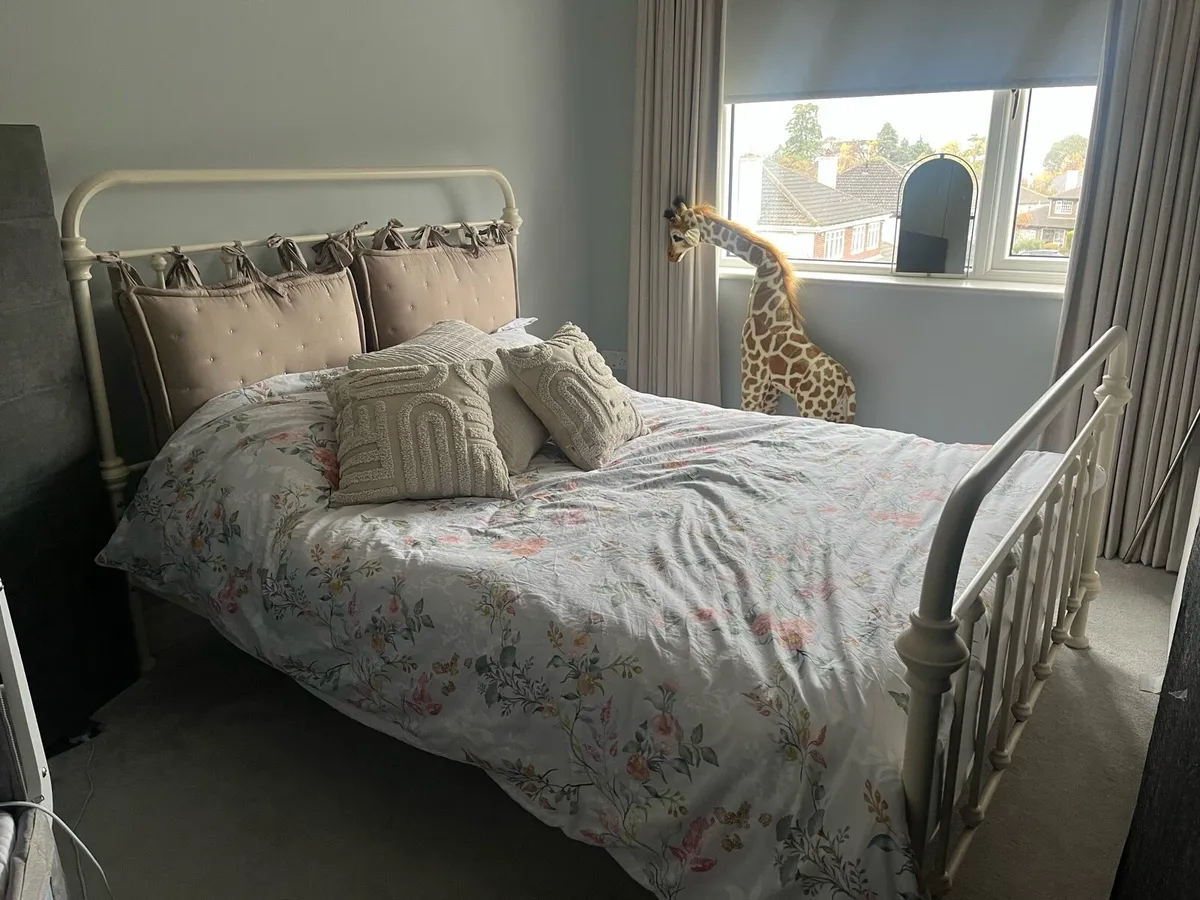 Beds for sale - Image 1