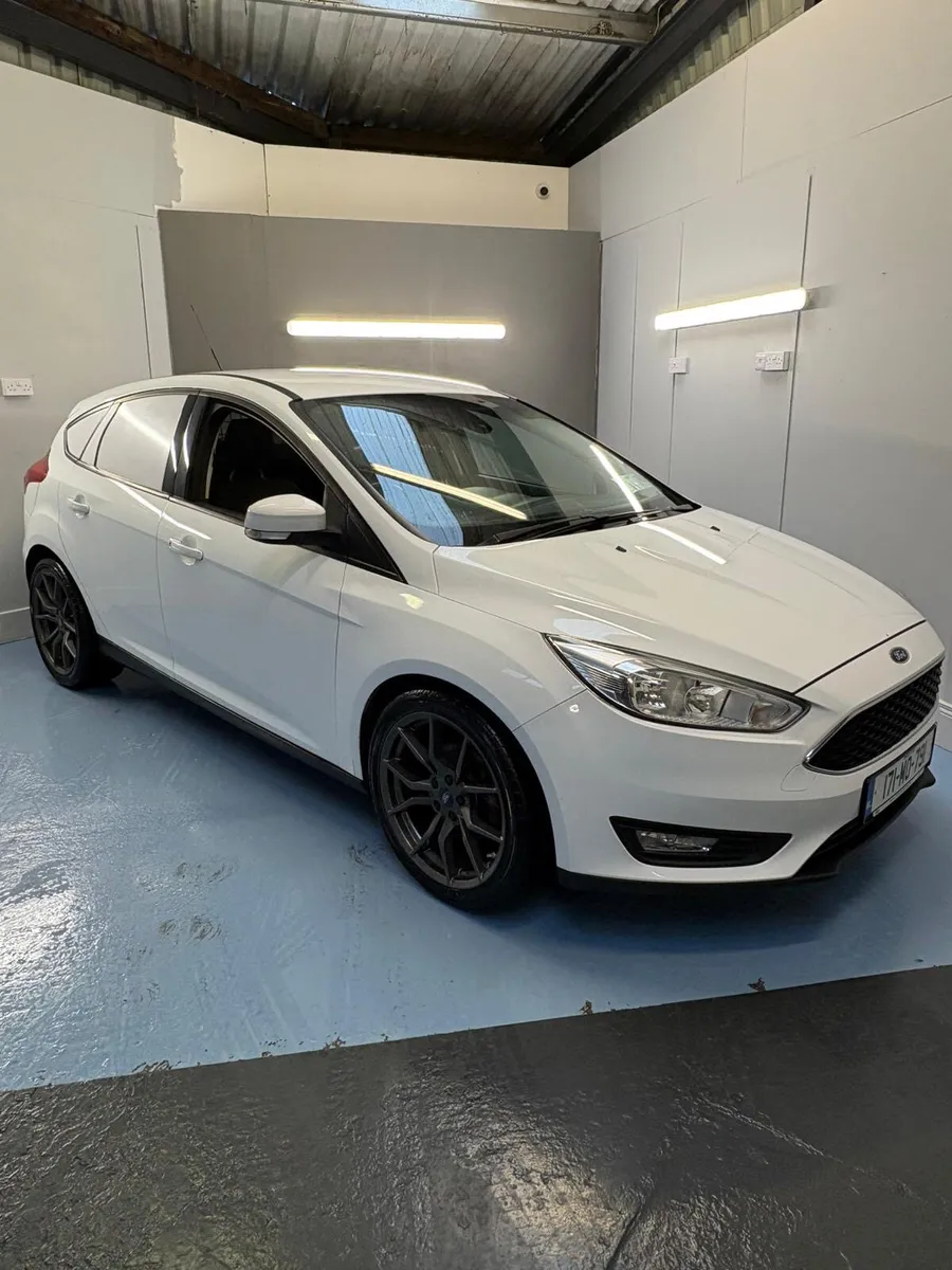 Ford Focus 2017 - Image 1