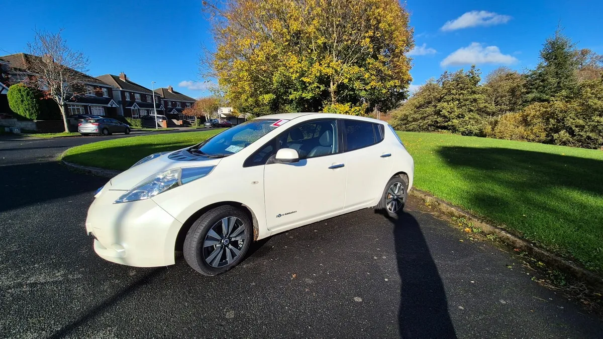 Nissan Leaf Tekna  2014 - Top Spec - Image 2