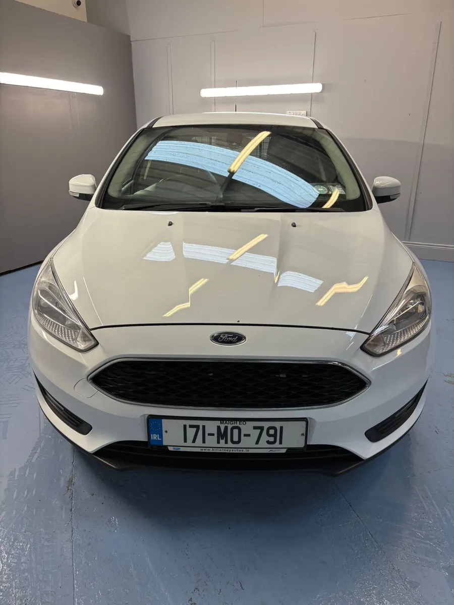 Ford Focus 2017 - Image 2