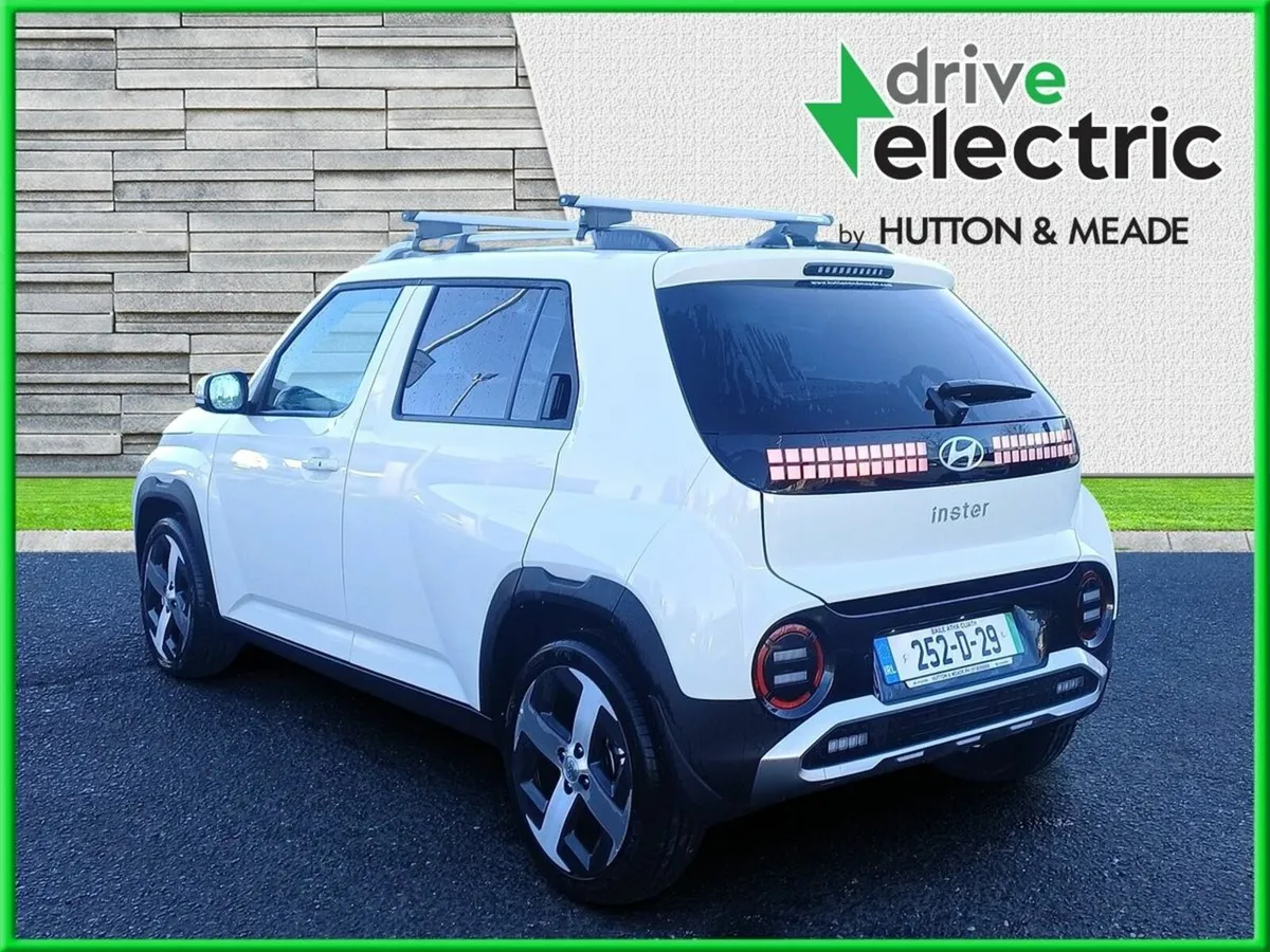 Hyundai INSTER Elegance 49kw Range 360kms - Image 3