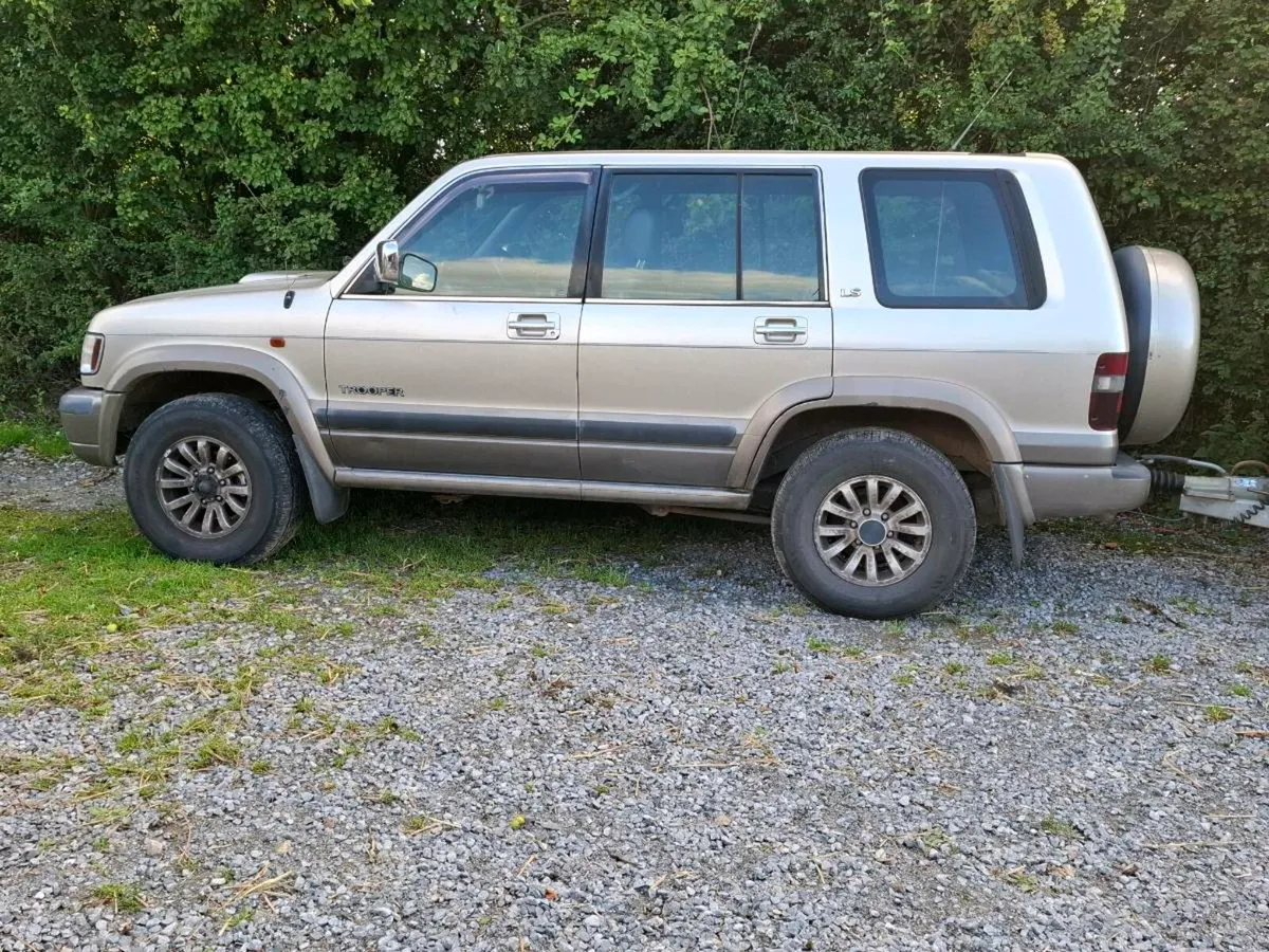 Isuzu Trooper Crew Cab - Image 1