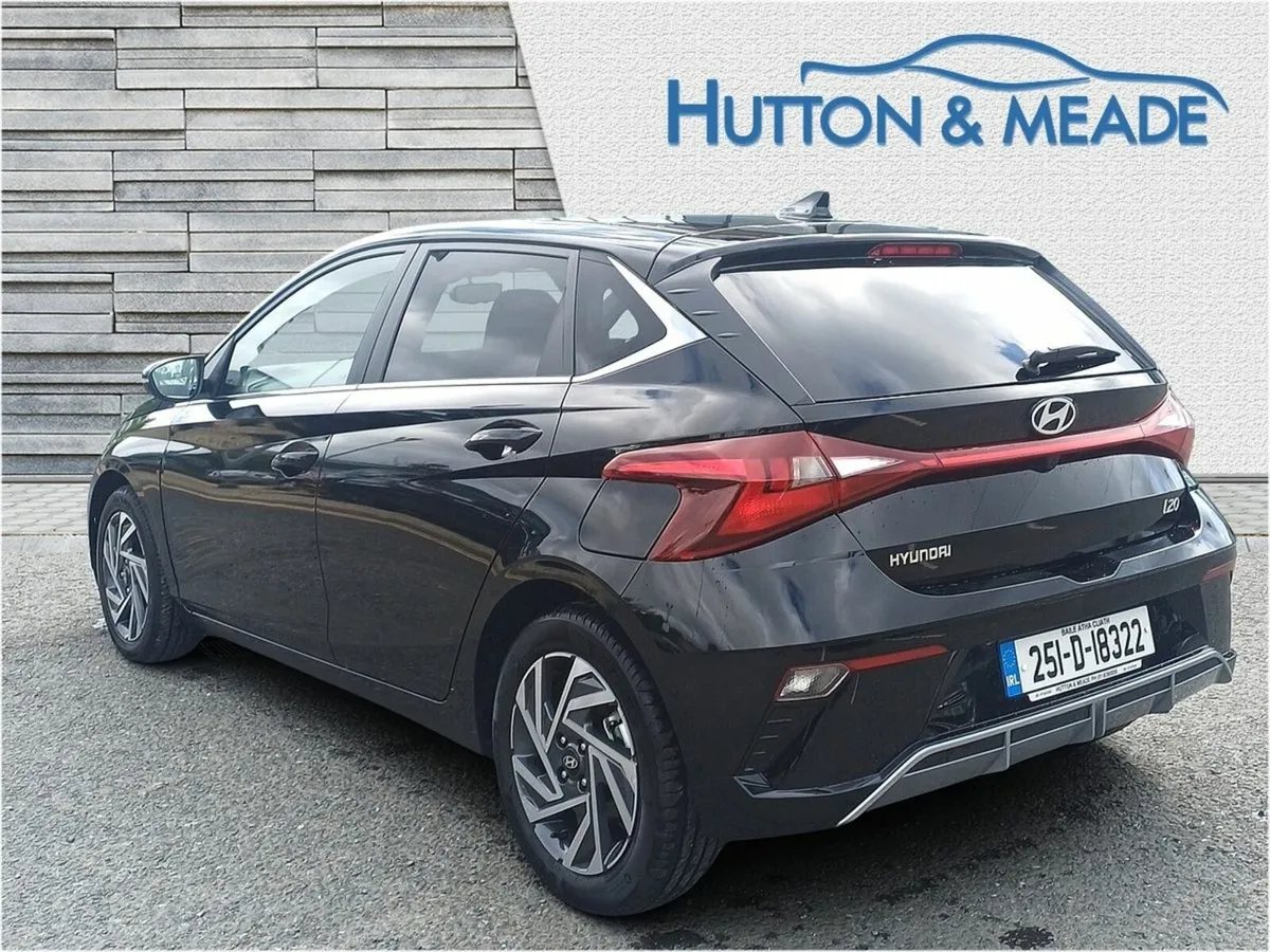 Hyundai i20 Delux Plus Auto 1.0 Petrol 5dr - Image 3