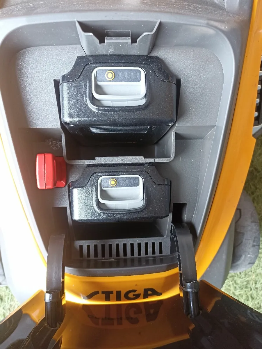 STIGA 136e KIT BATTERY LAWNMOWER - FOR SALE - Image 3