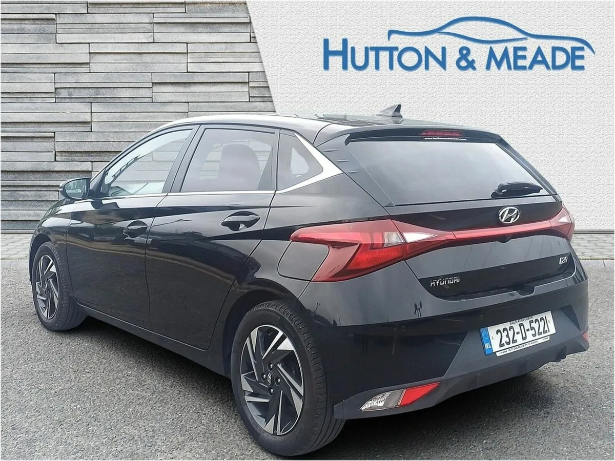 Hyundai i20 Delux Plus 1.2 Petrol 5dr - Image 3