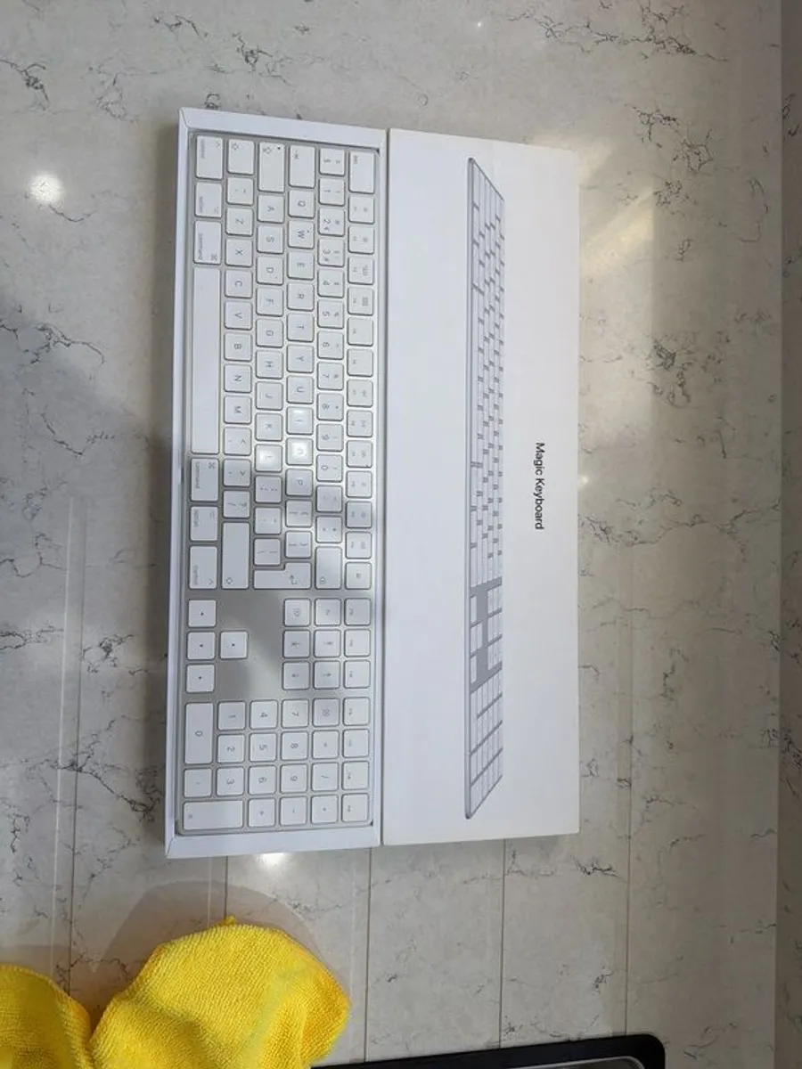 Magic Keyboard - Image 1