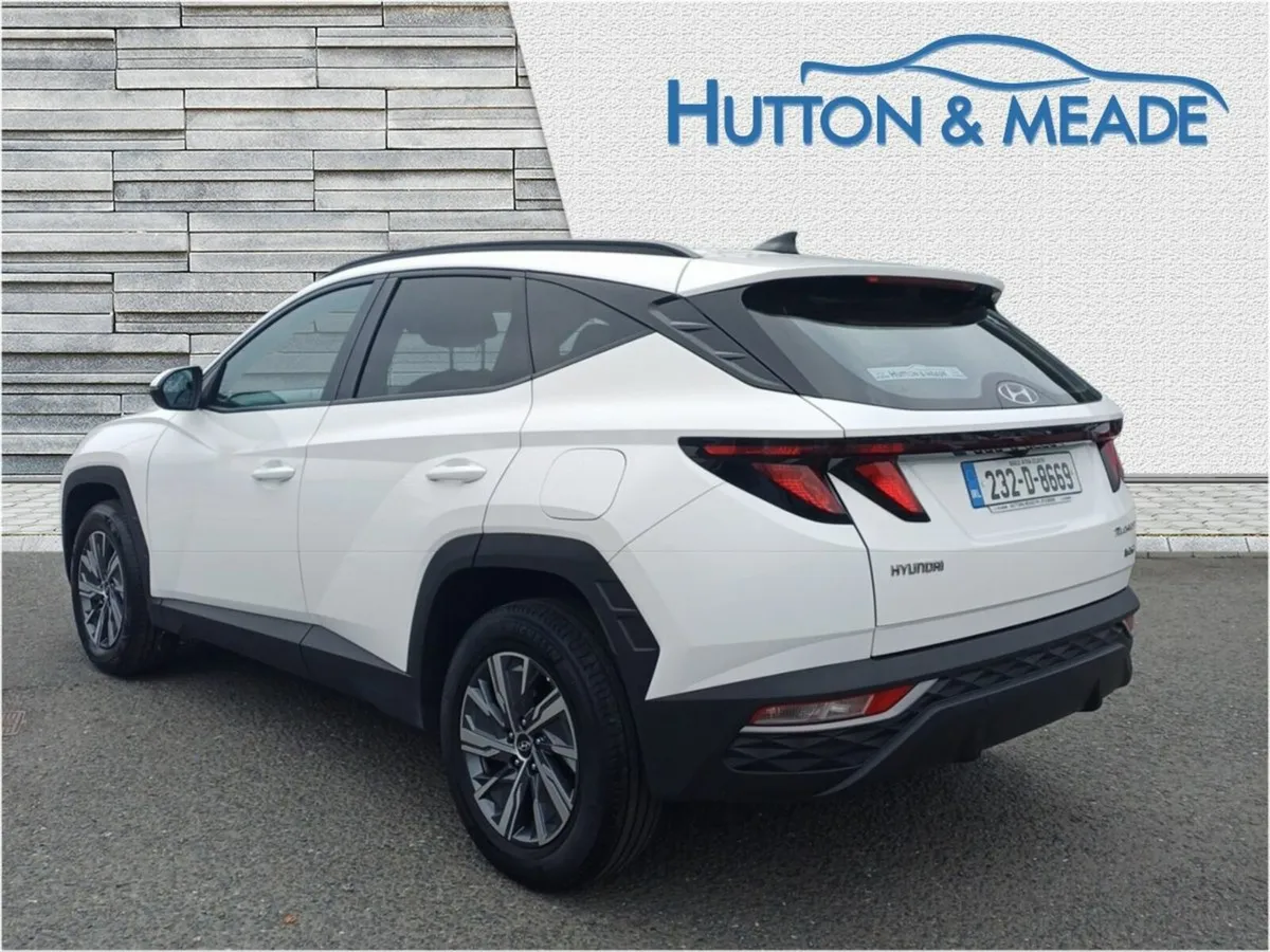 Hyundai Tucson Executive HEV 1.6 Petrol 5dr - Image 3