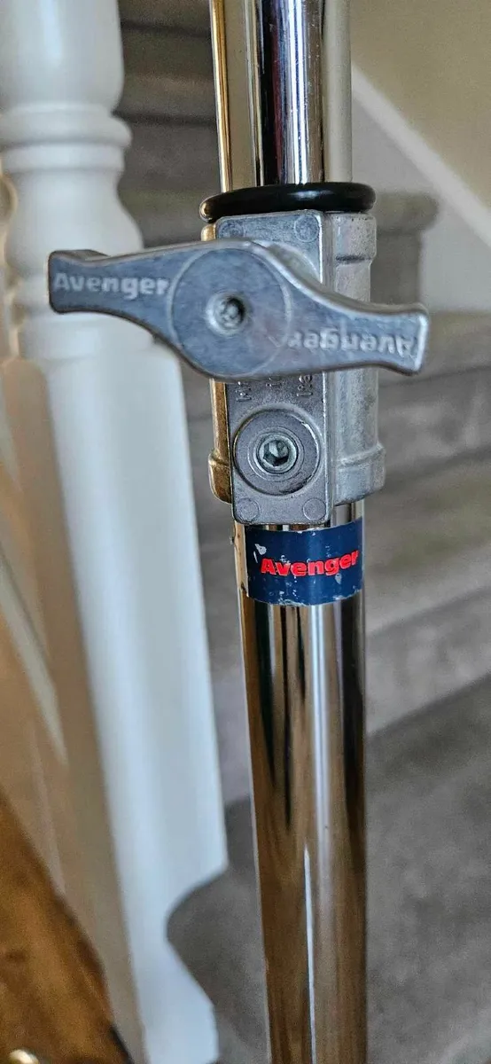 Avenger sliding leg - Image 3