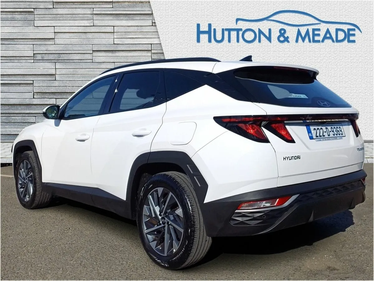 Hyundai Tucson Executive 1.6 Diesel 5dr - Image 3