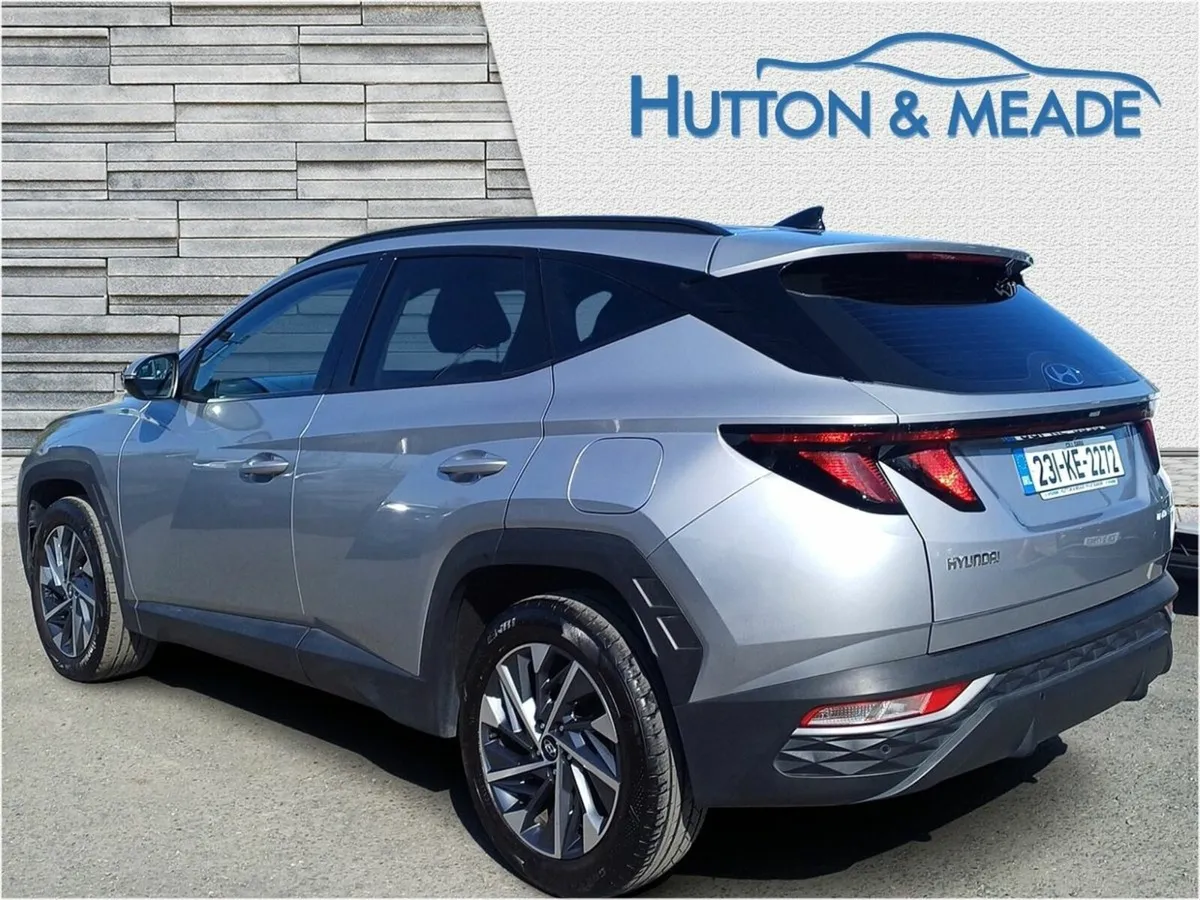 Hyundai Tucson Executive 1.6 Diesel 5dr - Image 3