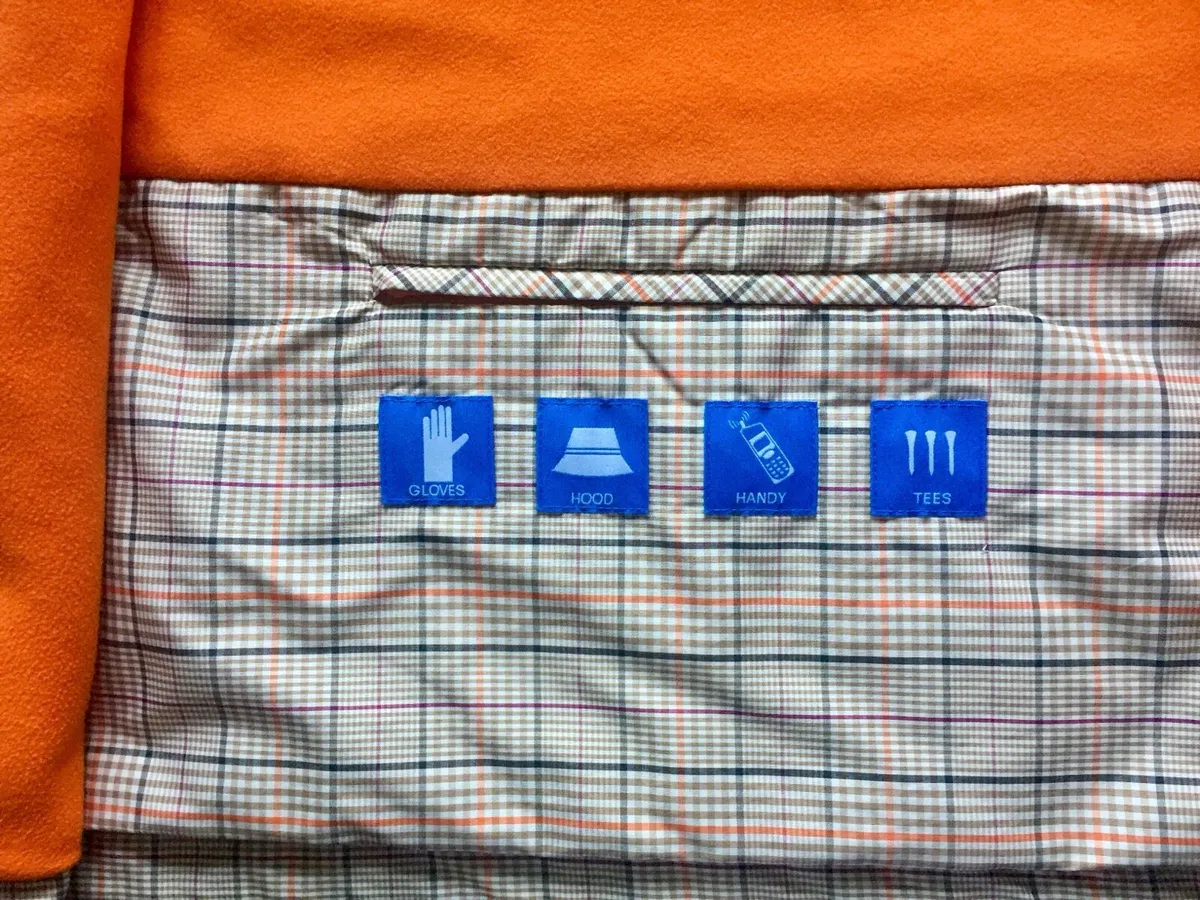 Ladies Escada Golf Gilet - Image 3