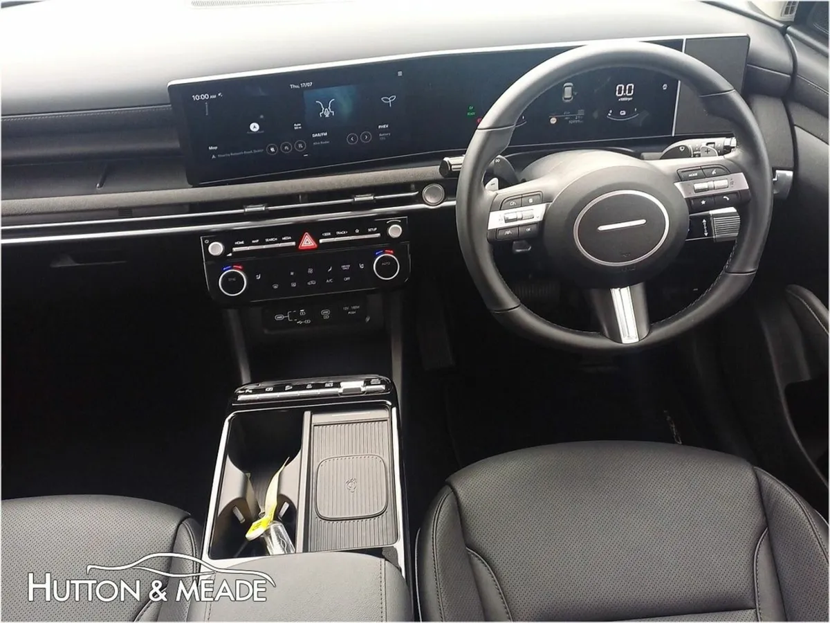 Hyundai Tucson Executive PHEV FL 4WD 1.6 Petrol 5d - Image 4