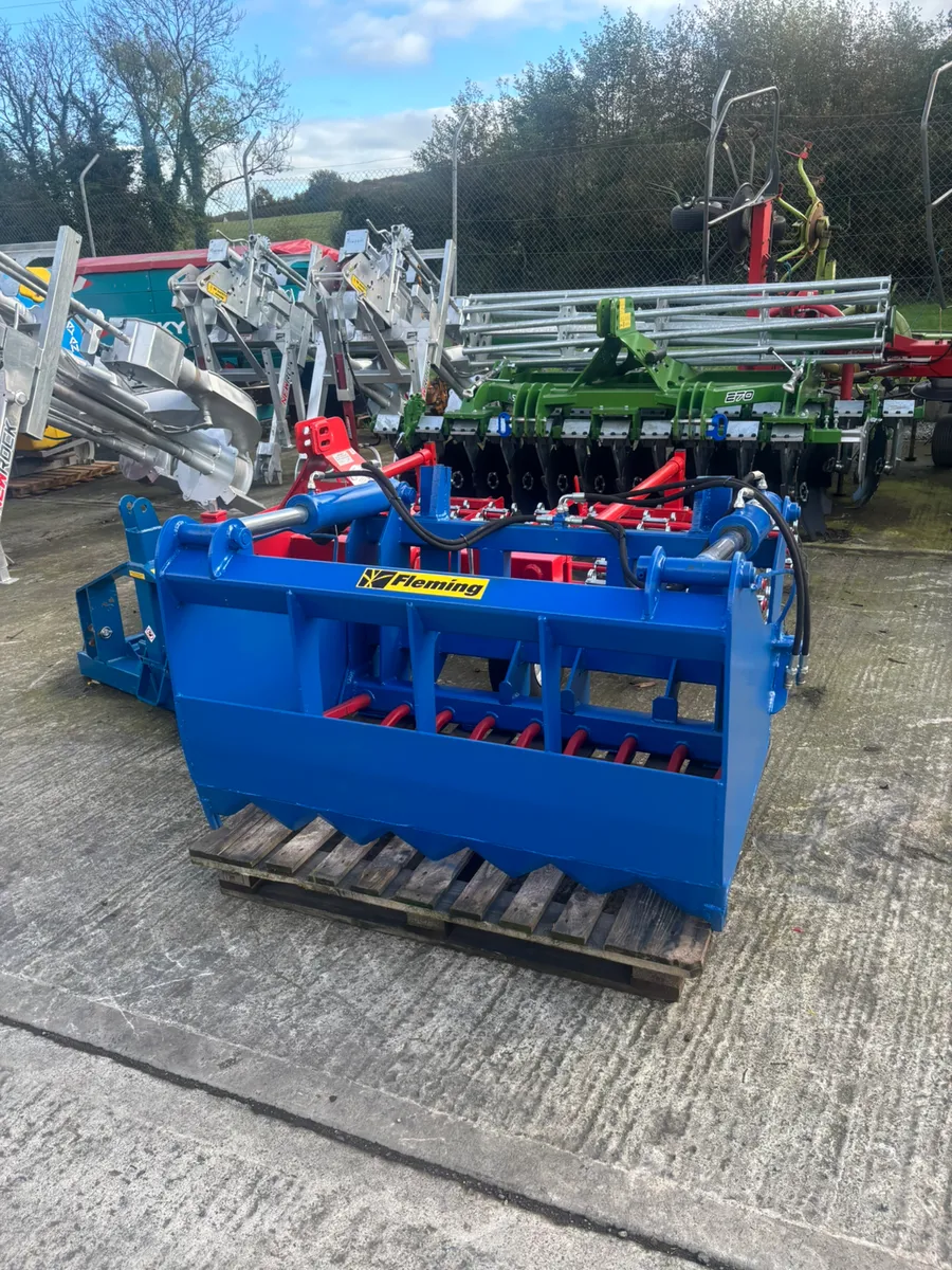 FLEMING 4 FT 6 SHEAR GRAB - Image 1