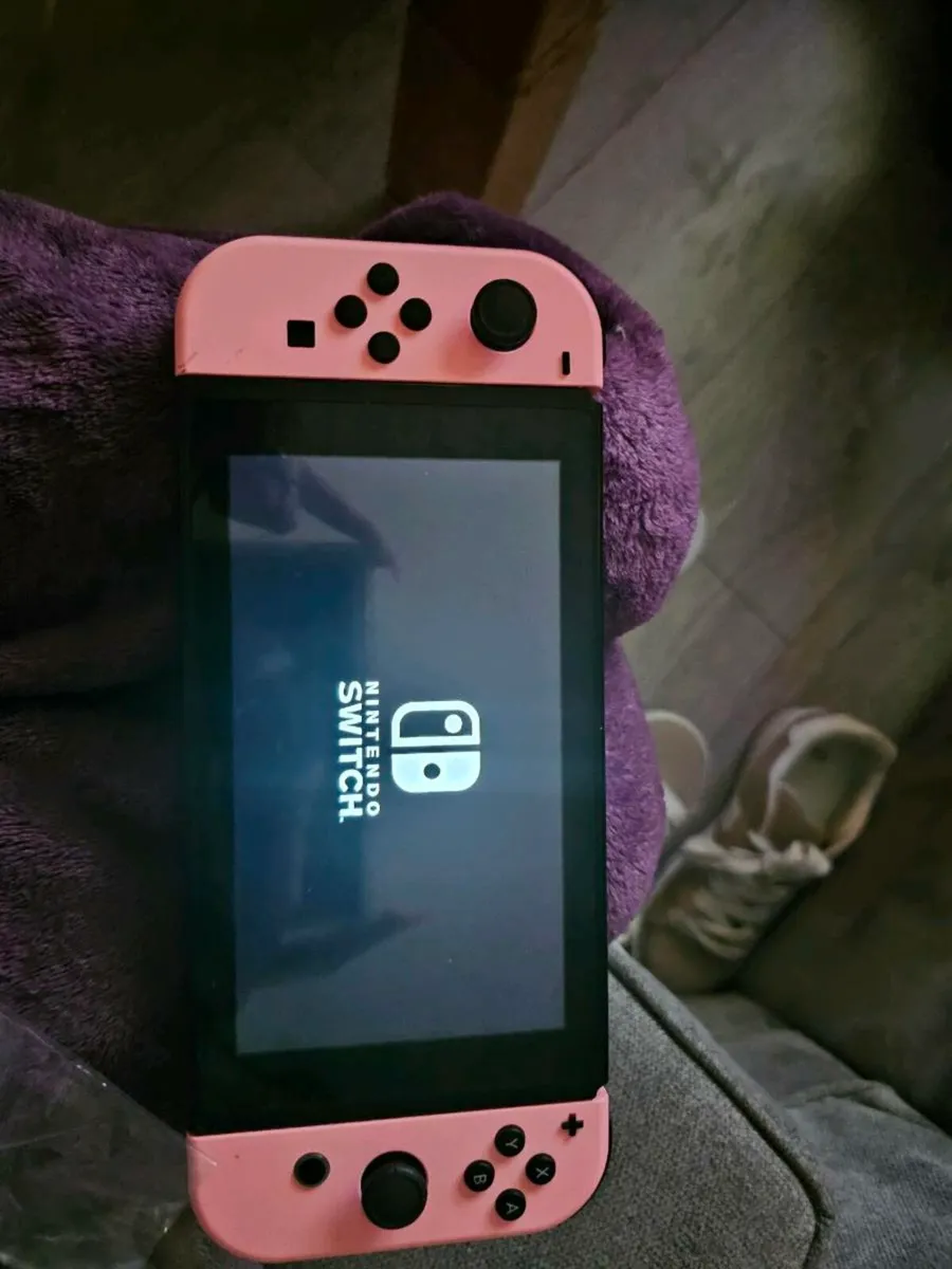 Nintendo switch - Image 1