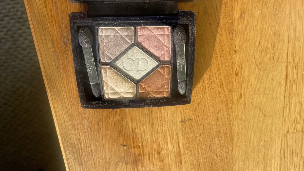 Dior eyeshadow - Image 2
