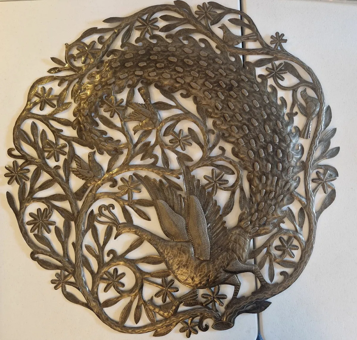 Large cut-metal peacock wall plaque - Image 2