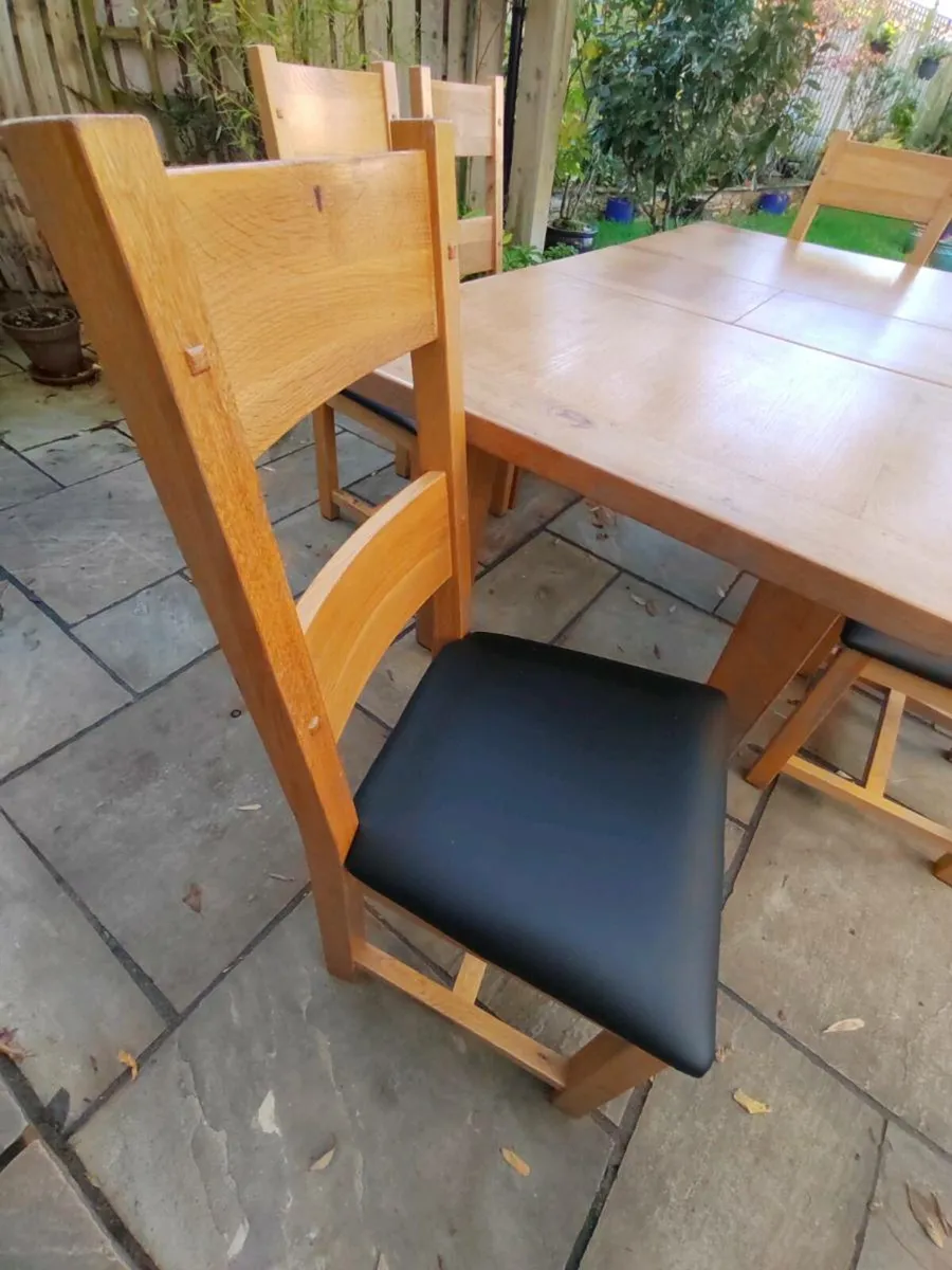 Kitchen dining table - Image 3