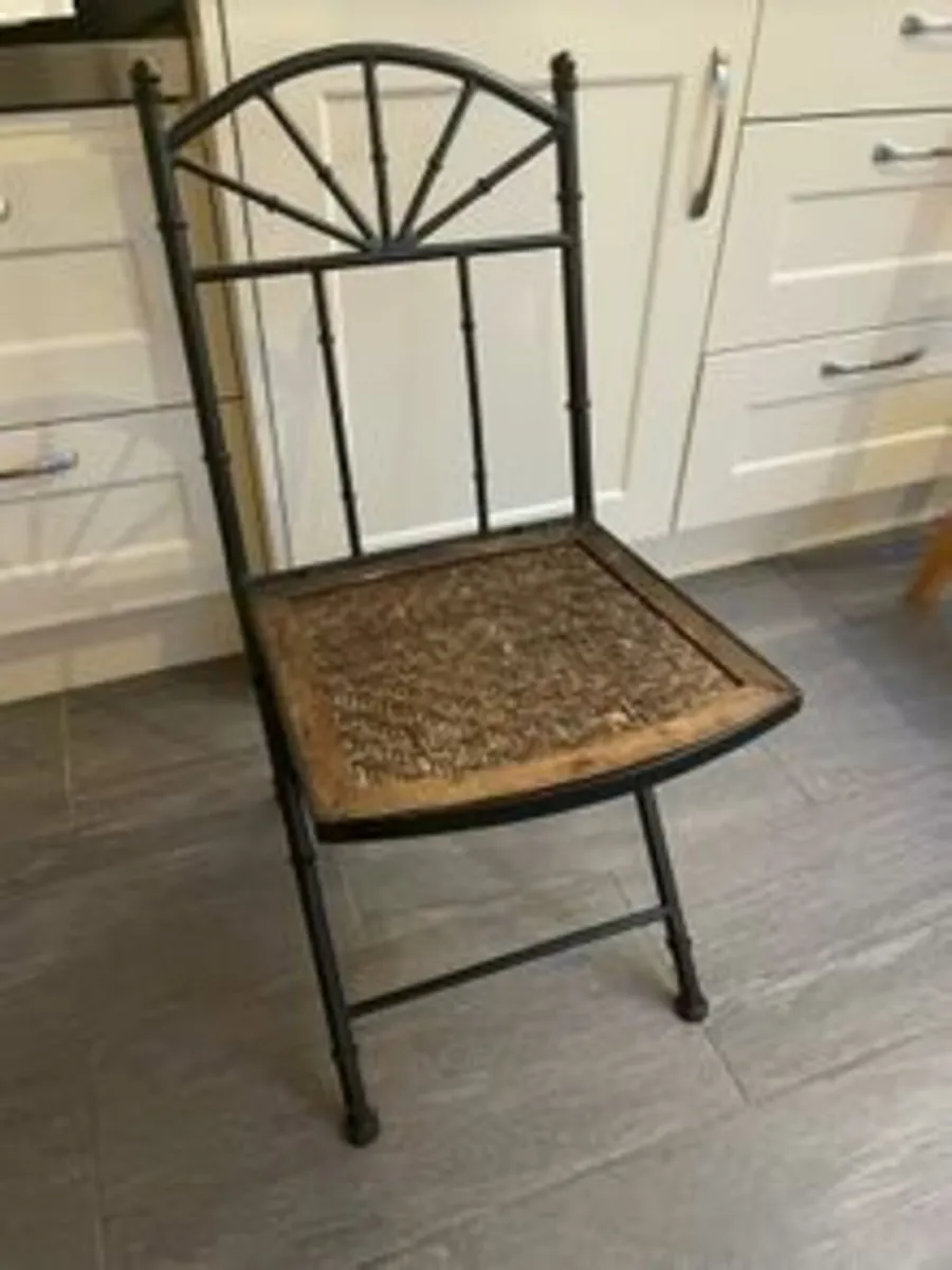 Foldaway chair - Image 1