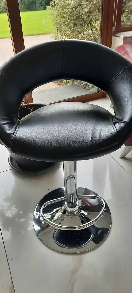 Bar stools x 4 - Image 3