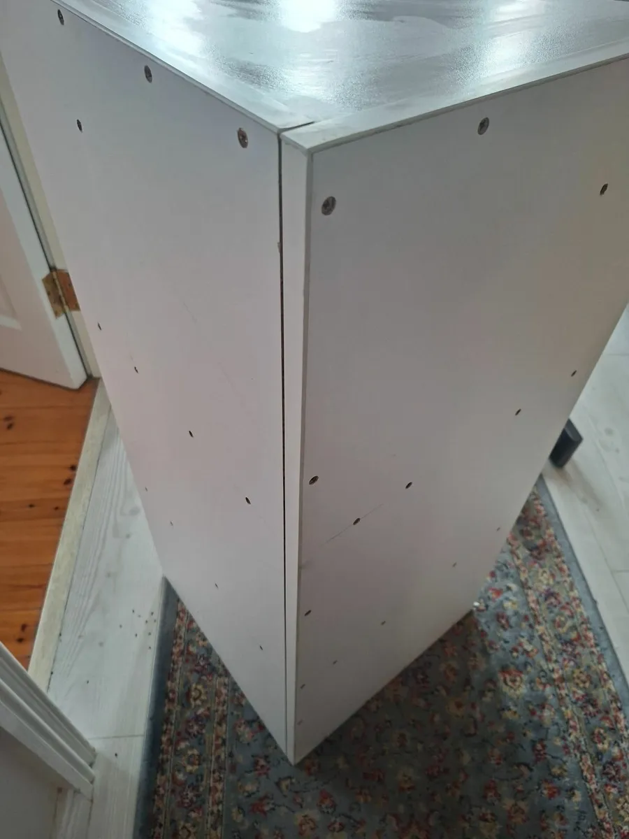 Corner shelf unit - Image 1