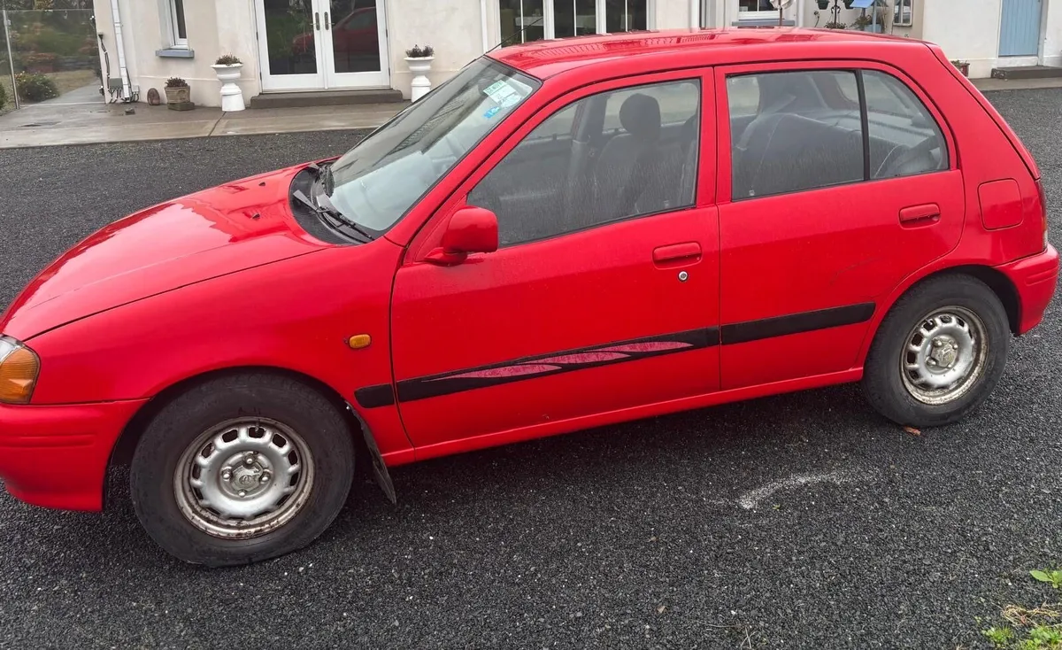 Toyota starlet - Image 3