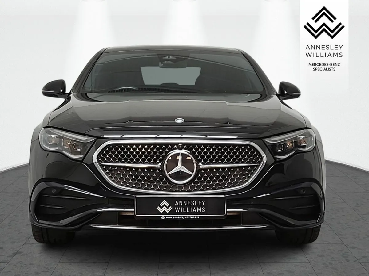 Mercedes-Benz E-Class E300e AMG***SUPERSCREEN*** L - Image 3