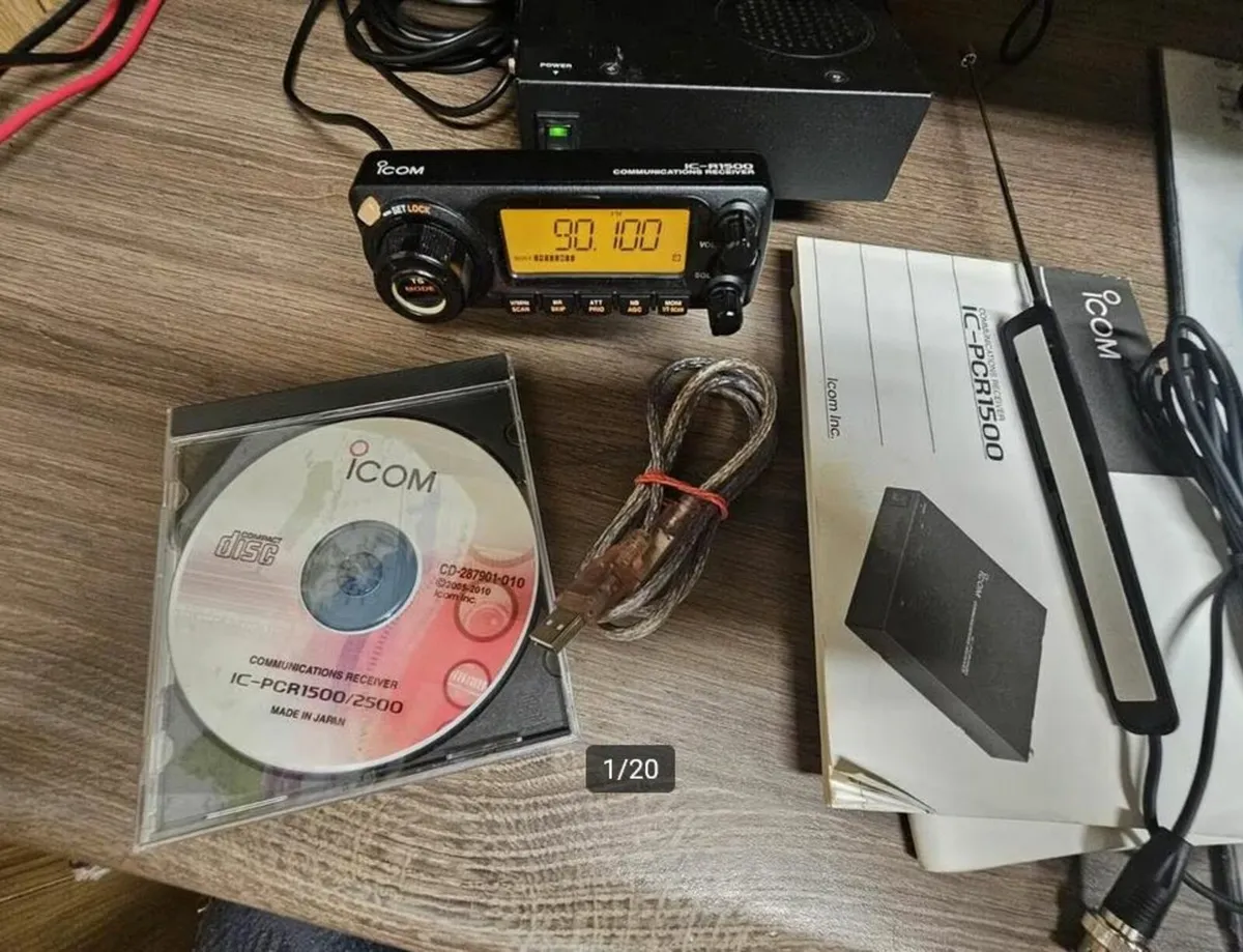 Icom R1500 receiver - Image 2