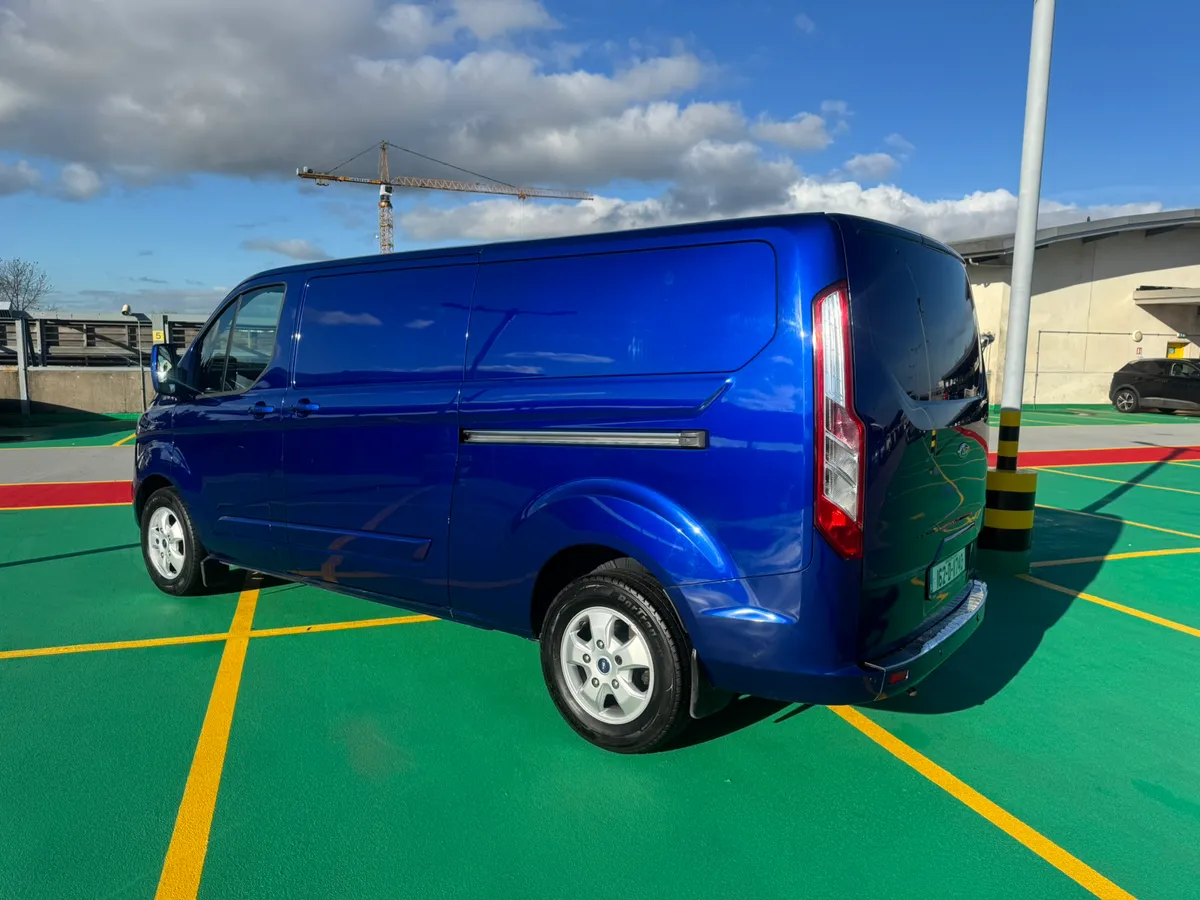 162 FORD CUSTOM SPECIAL ORDER SPEC ! - Image 3