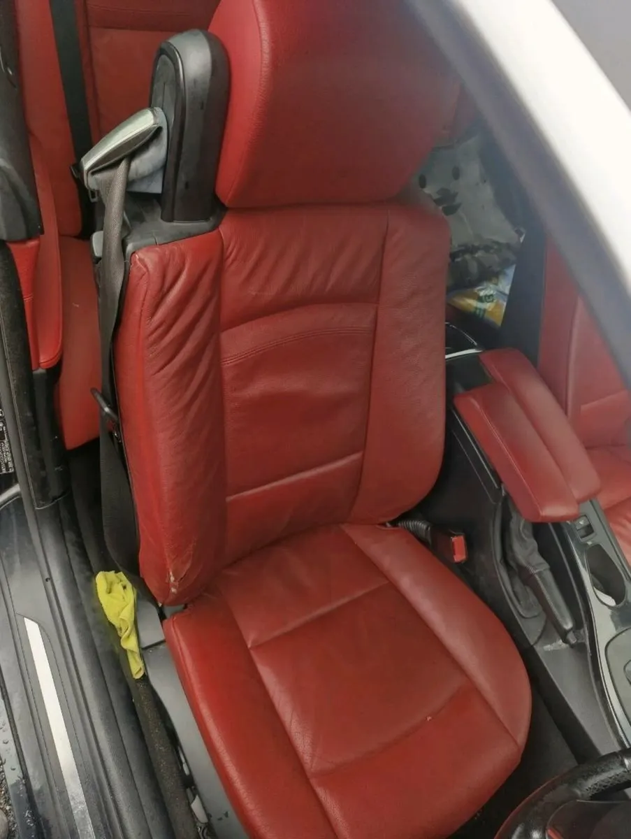 Bmw e93 convertible red interior - Image 2