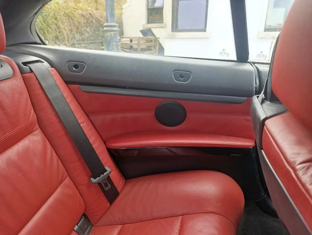 Bmw e93 convertible red interior - Image 3