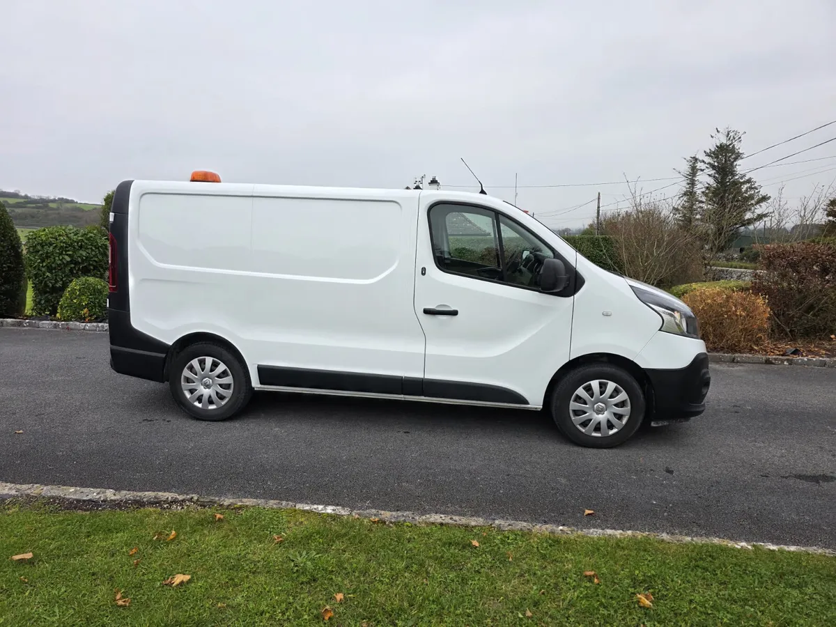 2021 Renault Traffic - Image 3
