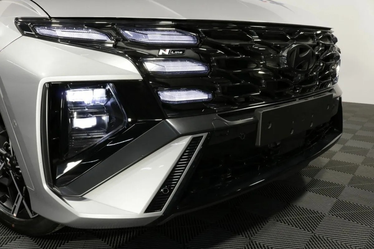 Hyundai Tucson N LINE PLUG IN HYBRID PLATINUM 2WD - Image 3