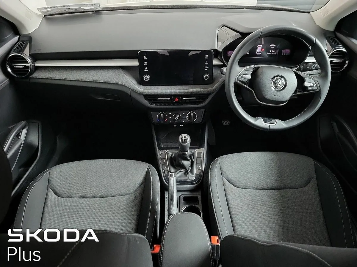 Skoda Fabia Selection 1.0Mpi 80Bhp - Image 3