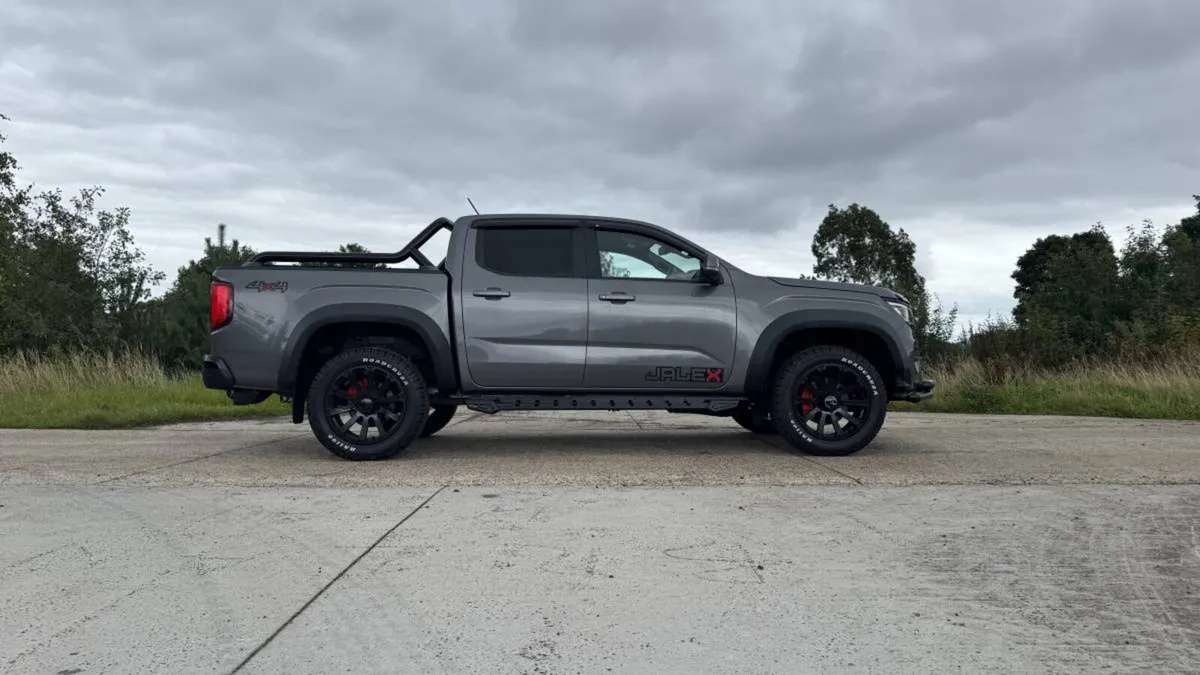 2023 Volkswagen Amarok 2.0 TDI 205 4M Style Auto - Image 4