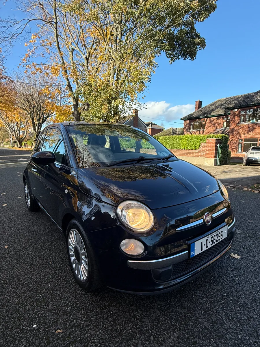 Stunning Navy Lounge Ed Fiat 500 panoramic sunroof - Image 1