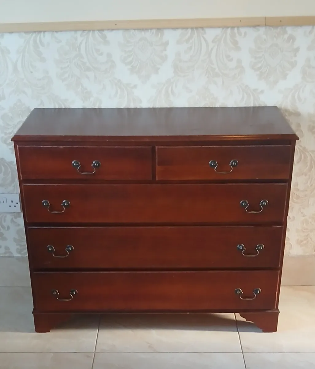 Chest of drawers - Image 2