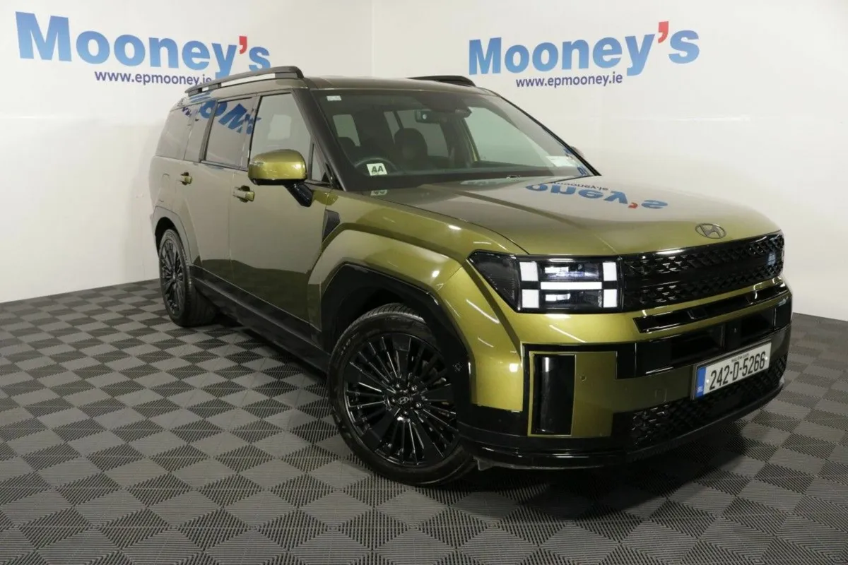 Hyundai Santa Fe PLUG IN HYBRID PREMIUM 1.6L PETRO - Image 1