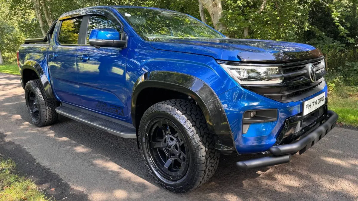 2025 Volkswagen Amarok A33 2.0 TDI 205 Style Auto - Image 2