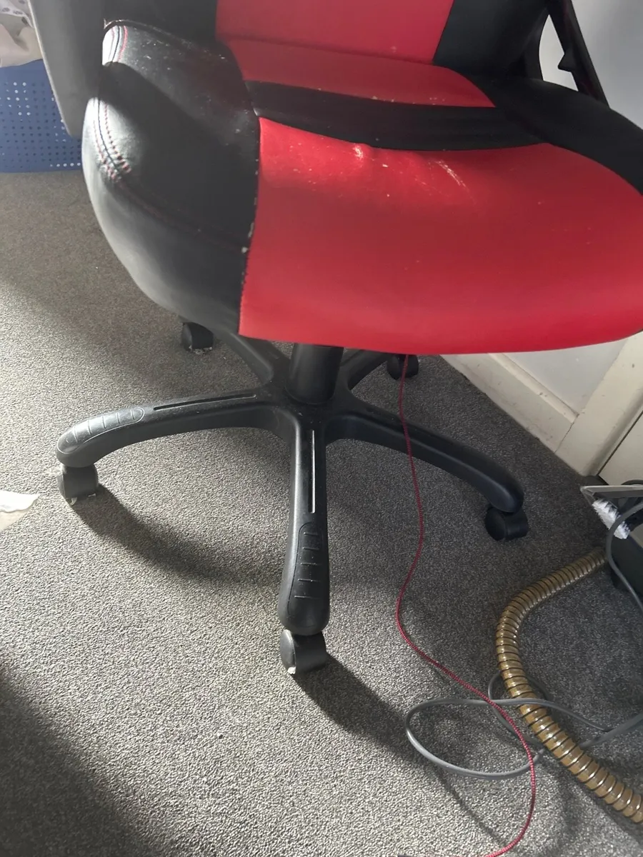 Gaming chair - Image 3