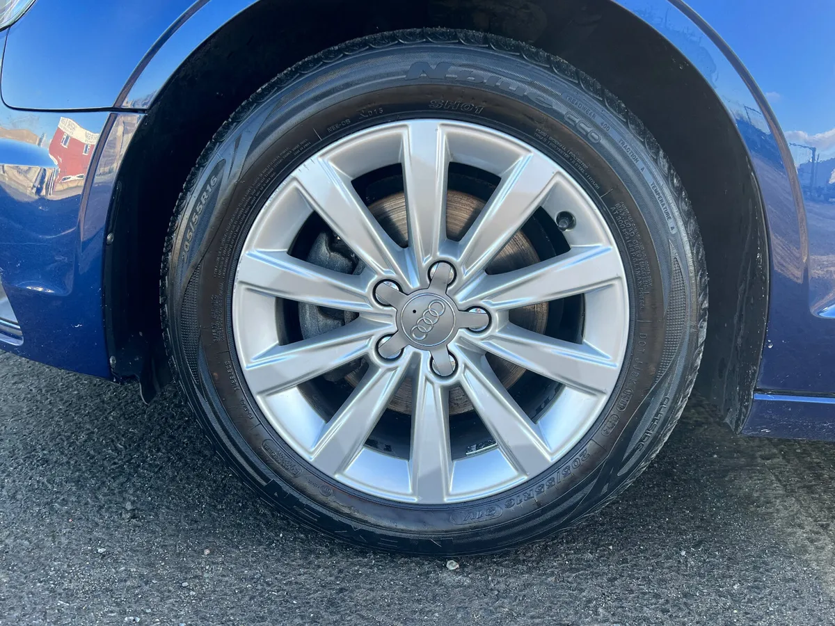 Audi A3 Saloon 1.4 TFSI Auto - Image 4