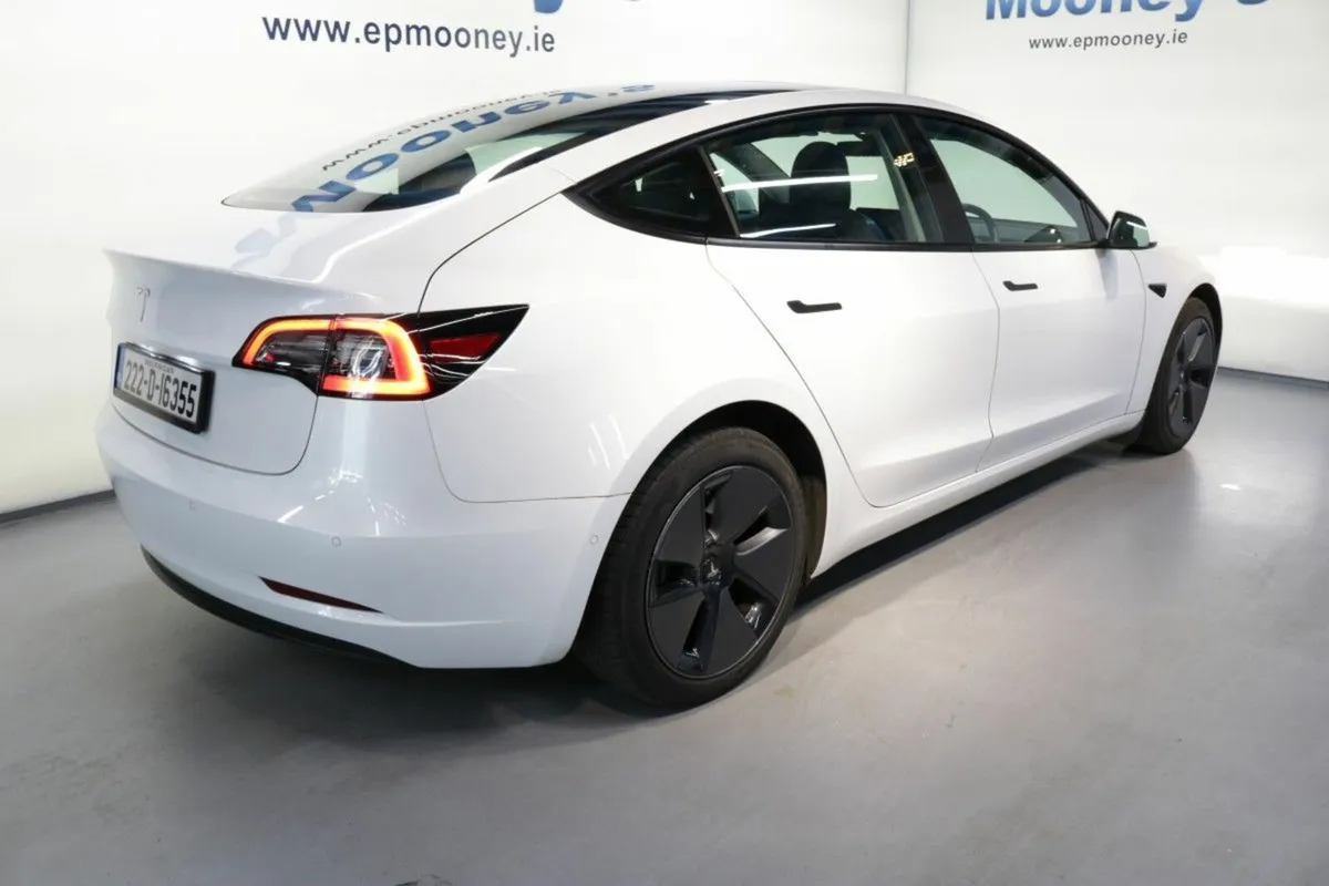 Tesla Model 3 RWD - Image 3