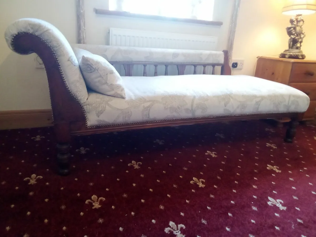 Antique Victorian chaise longue - Image 3