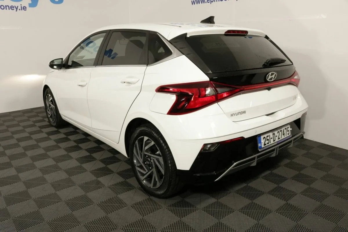 Hyundai i20 AUTOMATIC DELUXE PLUS EX DEMO 1.2L PET - Image 4