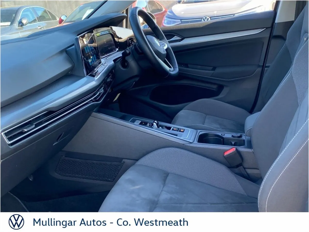 Volkswagen Golf Style Mild Hybrid 1.5 Etsi 150HP - Image 3