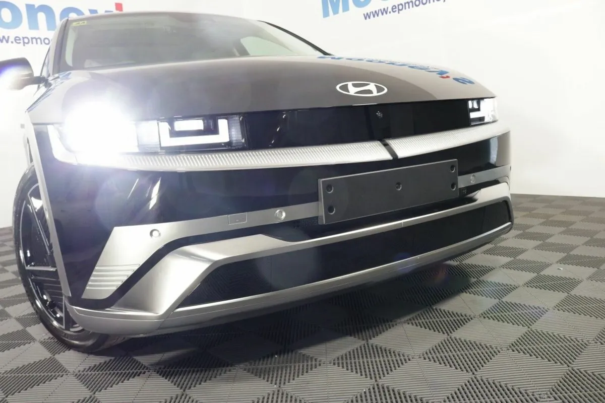 Hyundai IONIQ 5 PLATINUM 83 kWh - NEW 2025 FACELIF - Image 3
