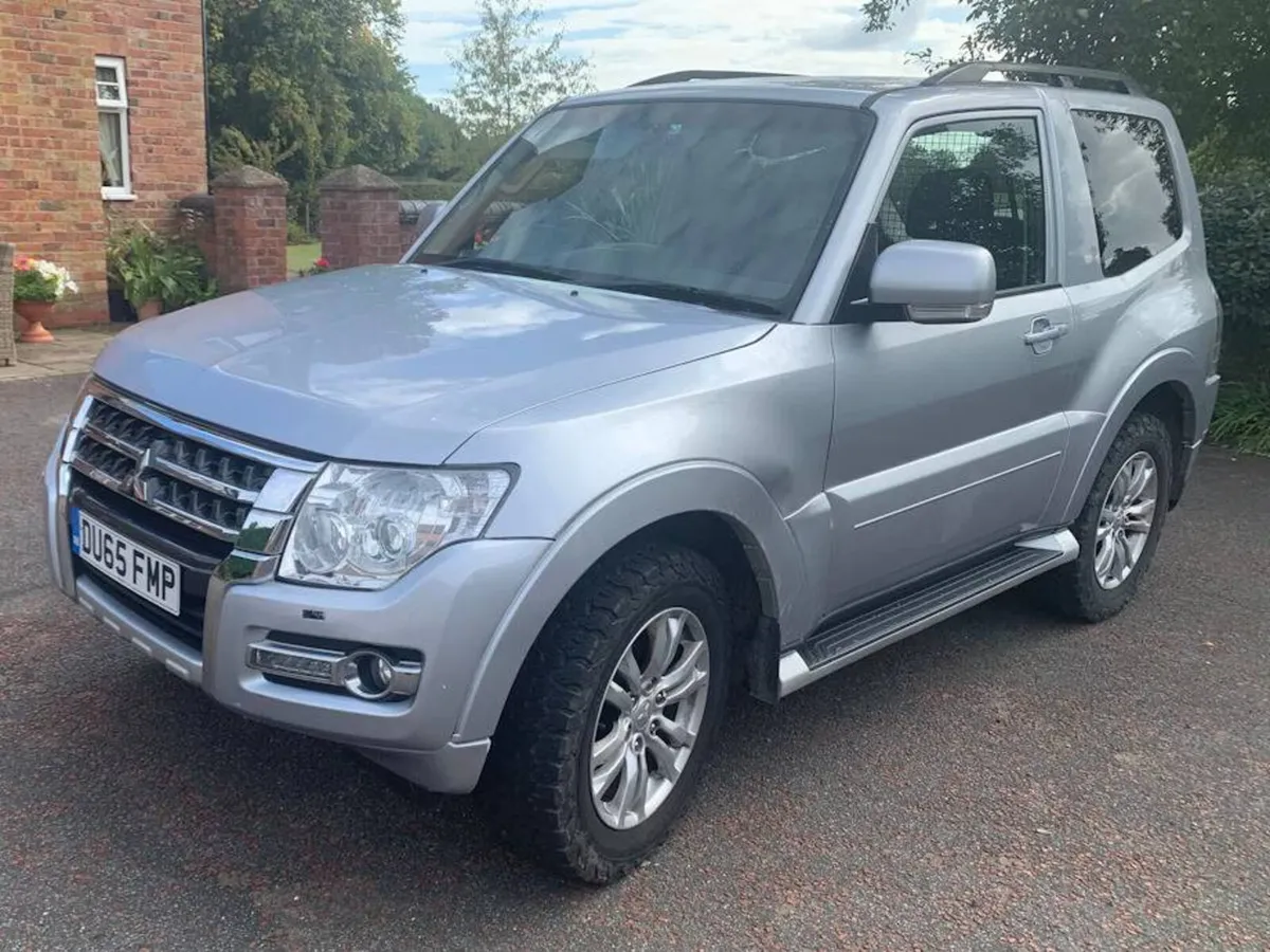 2015 Mitsubishi Shogun 3.2 4WORK SG2 SWB Manual - Image 1