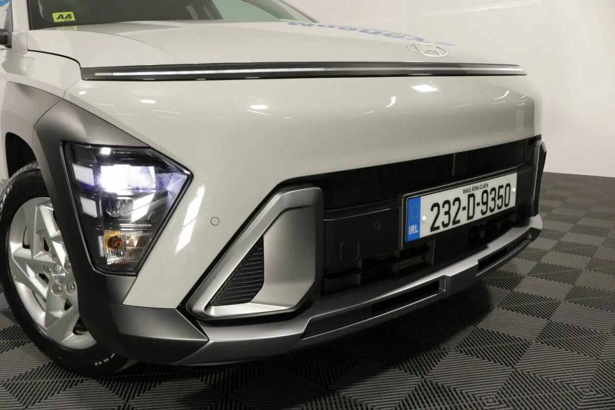 Hyundai KONA ELEGANCE 1.0L PETROL COMPACT SUV - Image 3